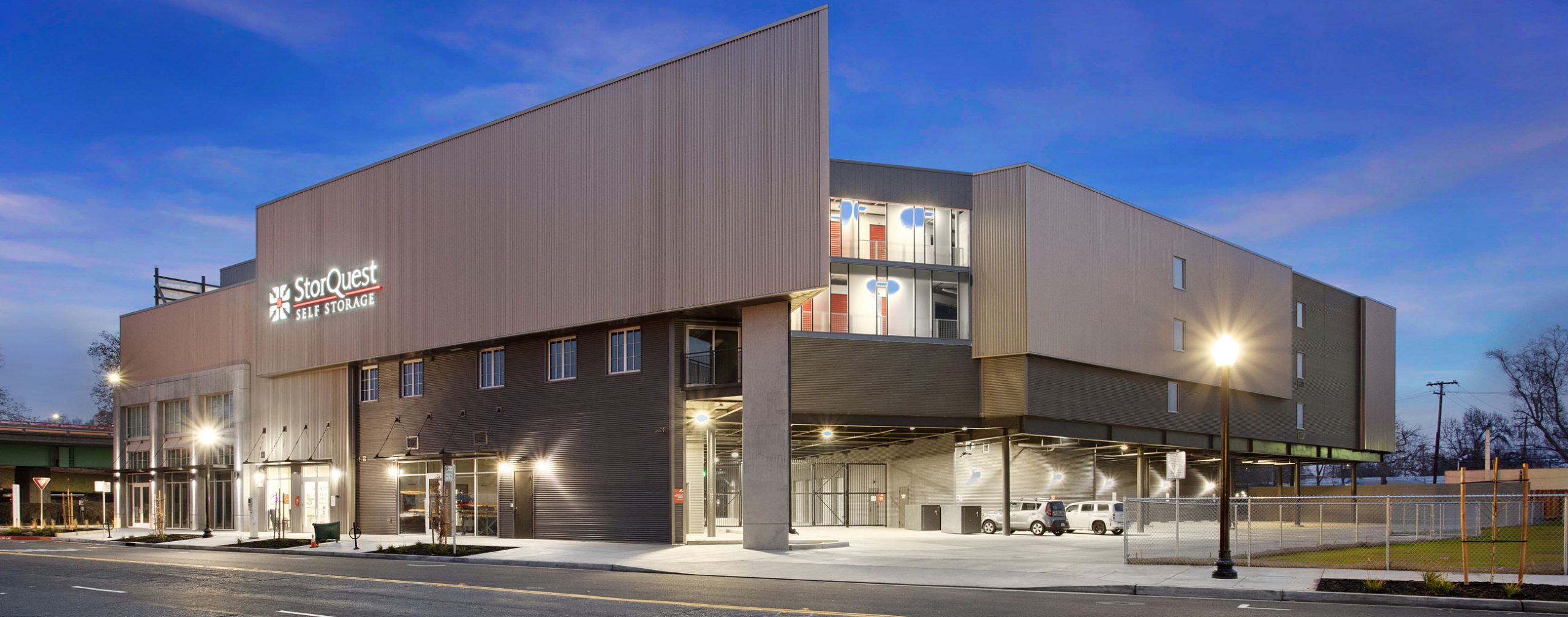 Broadway Storage | 4th & X