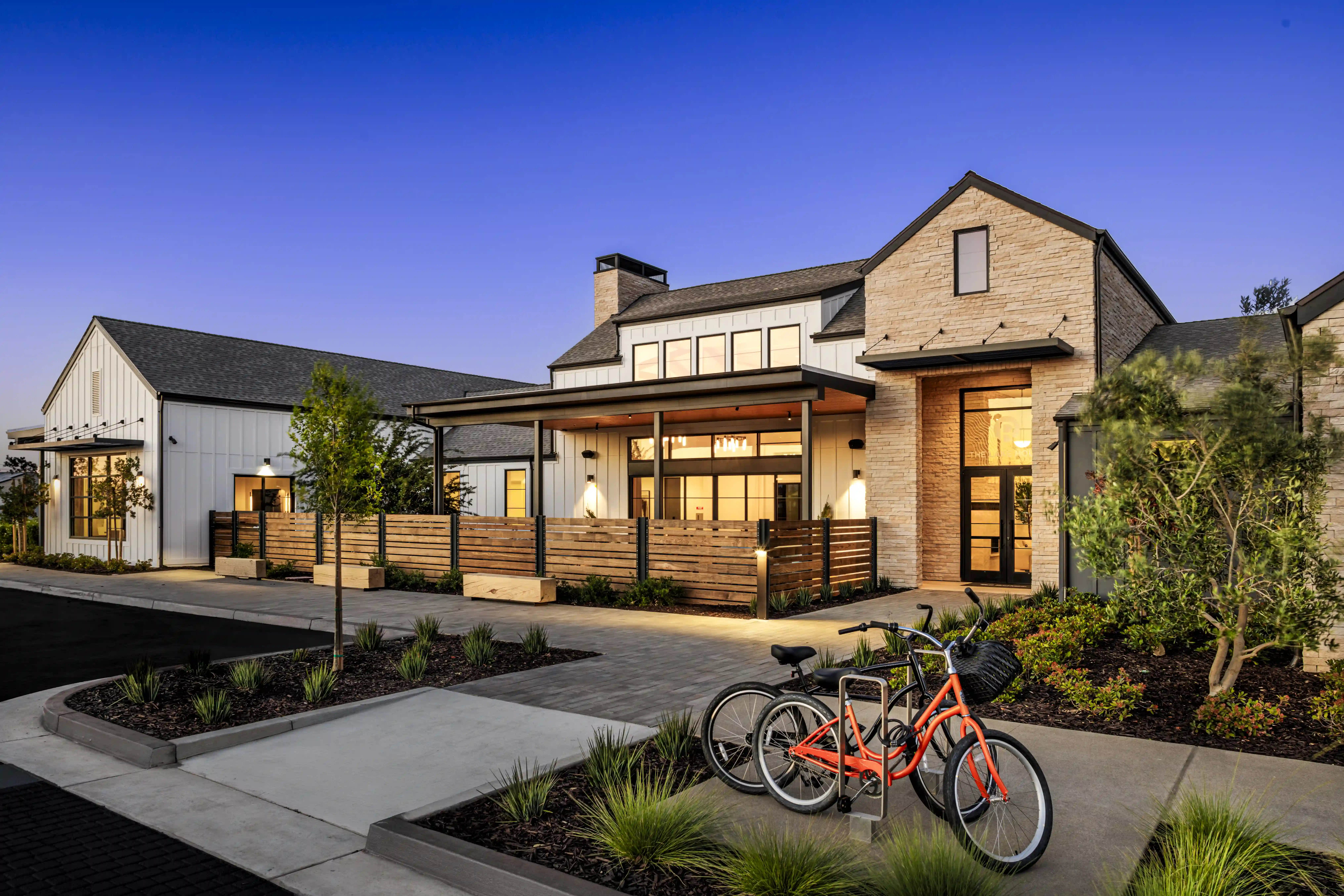 Toll Brothers Tracy Lakes Clubhouse