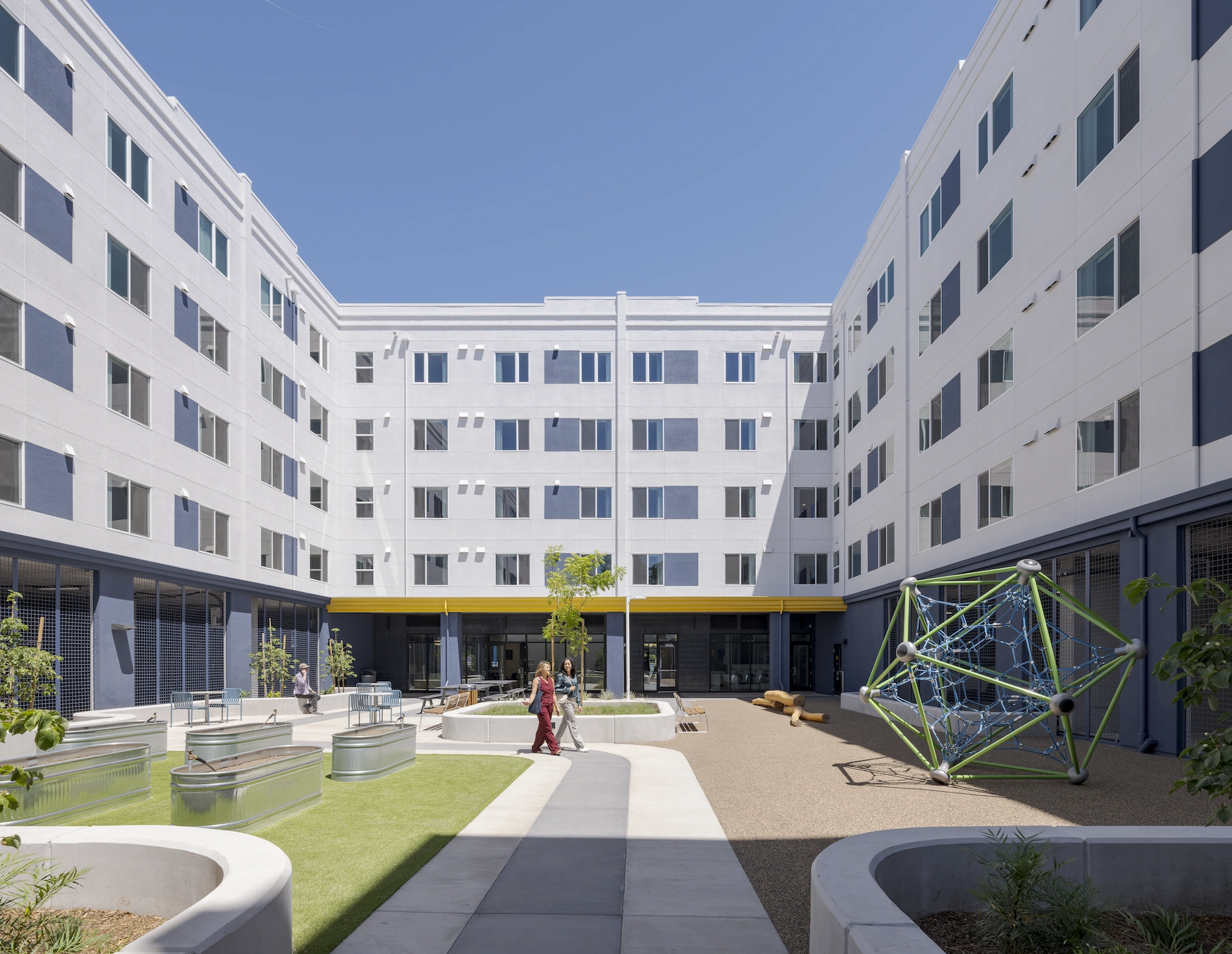 RIVO Apartments
